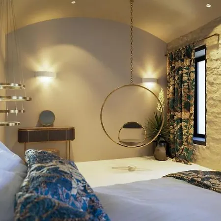Elegance With Infinity Pool And Sea View Elr Finikia Santorini *