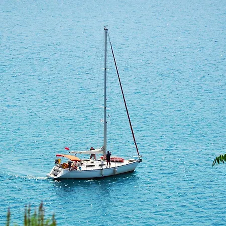 Wonderful Santorini 1 Bedroom Elegance Private Pool&phenomenal Sea Views Finikia